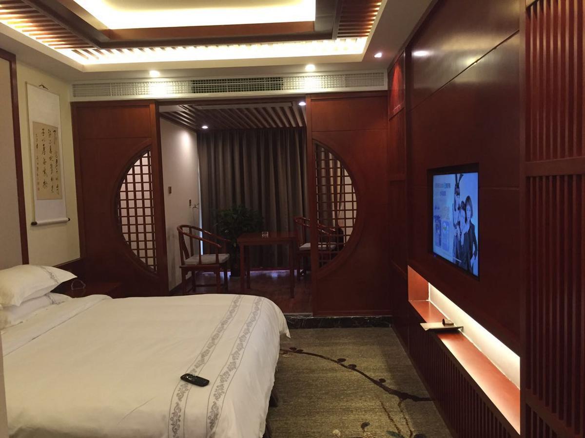 Mingshan Hotel Chengdú Exterior foto